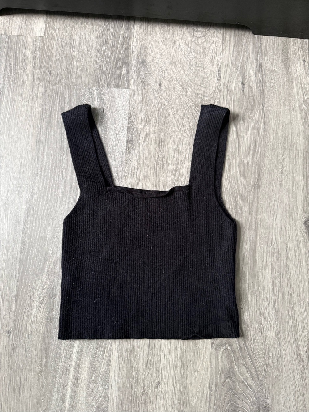 Black Ribbed Square-Neck Crop Tank Top